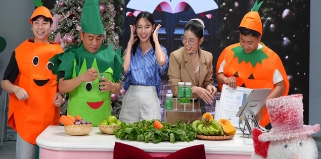 Hoa hậu Thùy Tiên và loạt TikToker dính lùm xùm, thương hiệu kẹo rau lên tiếng