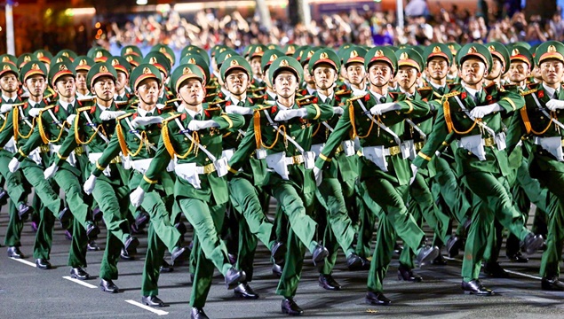 Diễu binh, diễu hành lễ 30-4: Chi tiết các tuyến đường cấm xe từ 3 giờ sáng mai