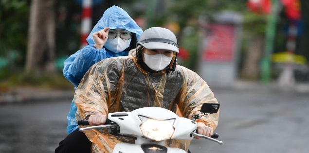 Dự báo thời tiết 1/5/2025: Không khí lạnh tràn về, miền Bắc mưa lớn cục bộ