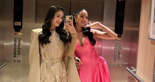 Ý Nhi mặc rườm rà "đọ sắc" cùng ứng viên số 1 Miss World