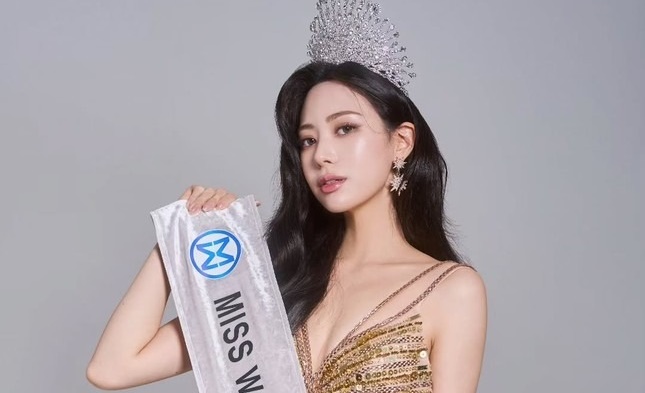 Một người đẹp bỏ thi Hoa hậu Thế giới