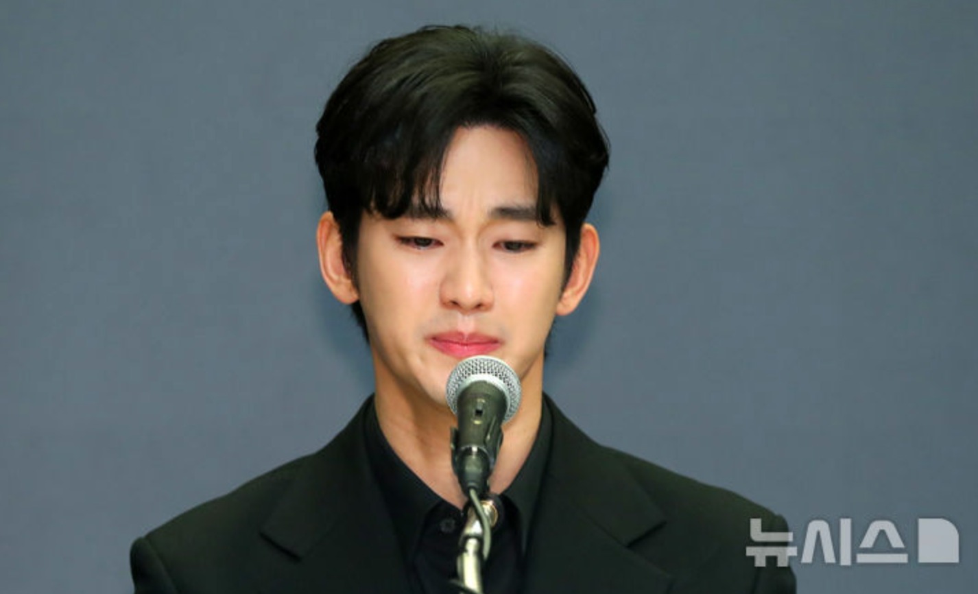 Kim Soo Hyun phải bồi thường 111 tỷ đồng?