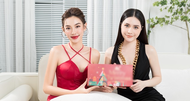 Hot trở lại clip Thùy Tiên và Đoàn Di Băng hợp tác bán hàng online