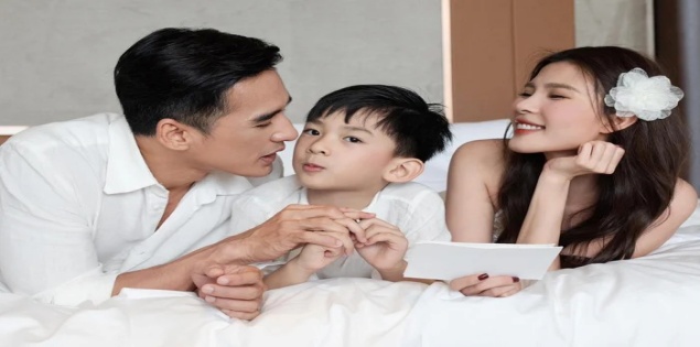 Con trai Thúy Diễm lộ bảng điểm cuối năm đáng ngưỡng mộ