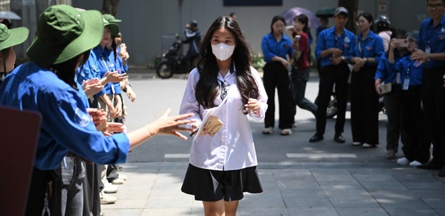 Hơn 1,1 triệu thí sinh bước vào kỳ thi tốt nghiệp THPT với nhiều đổi mới