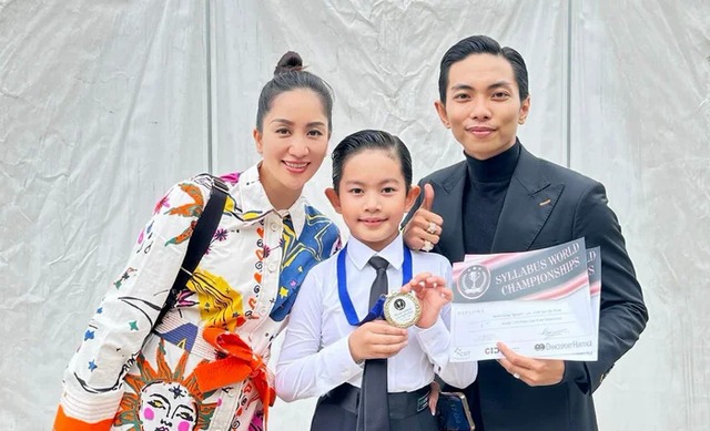 Khánh Thi tiết lộ con trai không muốn "theo nghiệp ba mẹ"