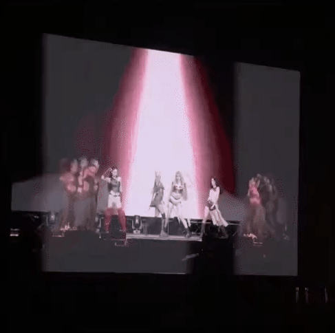HOT: BLACKPINK trình diễn ca khúc mới, hàng triệu fan vỡ oà!