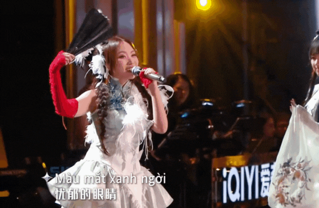 Phương Mỹ Chi khiến tài tử Hoàn Châu Cách Cách sững người, không khép miệng nổi trên truyền hình Trung Quốc