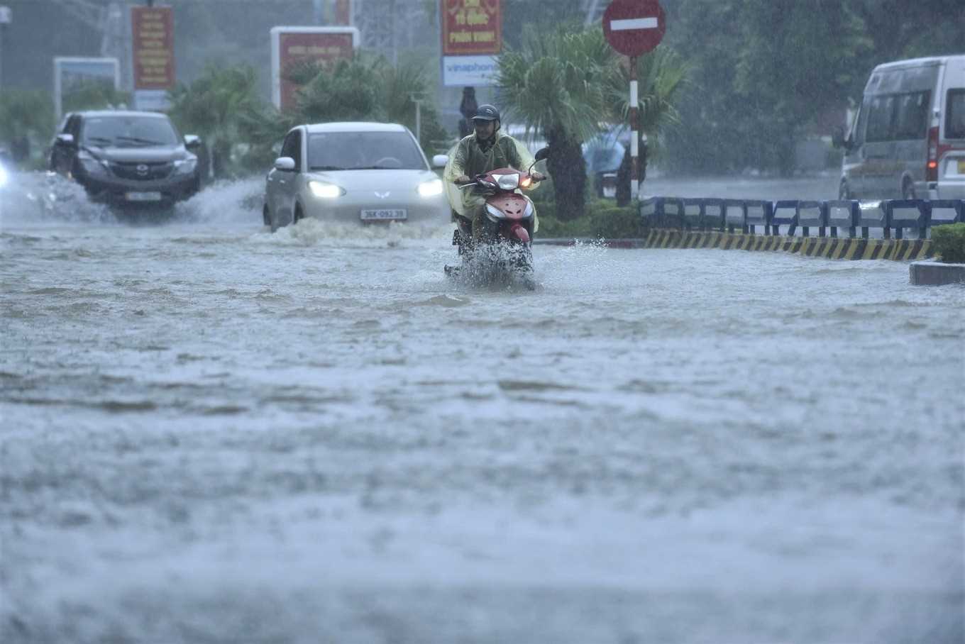 Nhiều nơi ở Bắc Bộ, Thanh Hóa, Nghệ An mưa to
