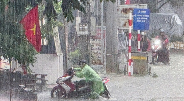 Hà Nội chiều tối nay có thể mưa rào và dông