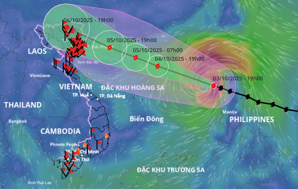 Được tiếp thêm năng lượng, bão Matmo liên tục tăng cấp