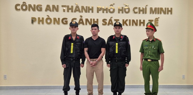 Bắt ca sĩ Lương Bằng Quang, khởi tố thêm Ngân 98 tội 'Đưa hối lộ'