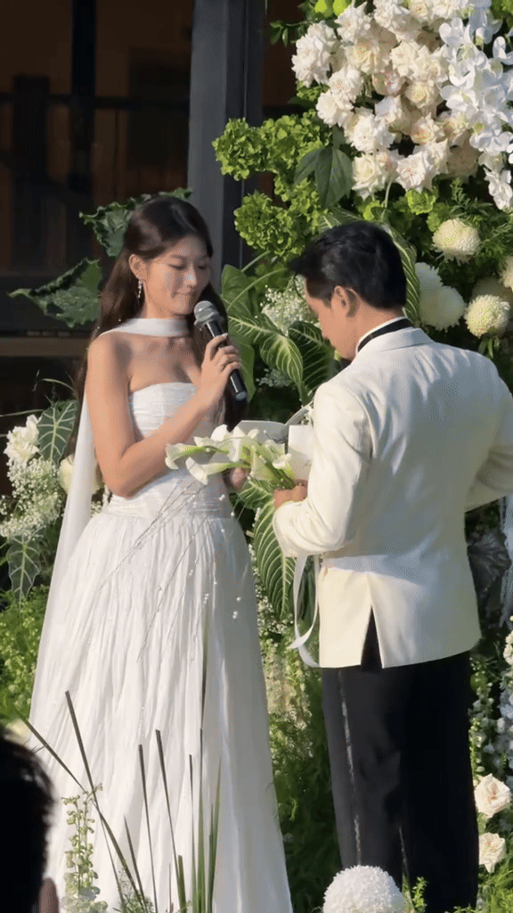 Nghi vấn Á hậu Chế Nguyễn Quỳnh Châu có tin vui?