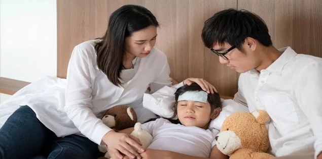 Quy định mới về chế độ nghỉ chăm con dưới 7 tuổi ốm: từ 1/7/2025 cha mẹ được nghỉ tối đa 15-20 ngày