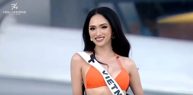 Hương Giang tự chấm "5 điểm" cho phần thi swimsuit tại Miss Universe