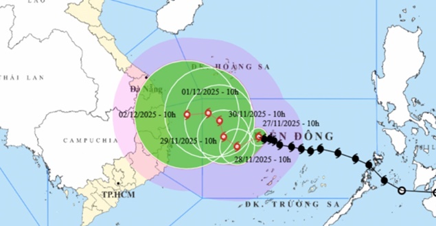 Bão Koto suy yếu dần khi gặp không khí lạnh chiều 28/11