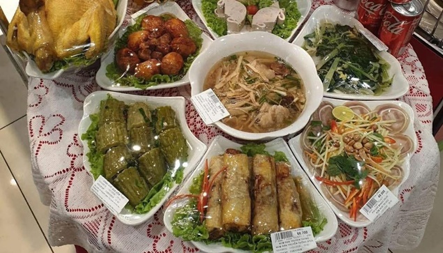 Mâm cỗ Tết 500 nghìn bán sẵn ở siêu thị: Khách tấm tắc khen "phát minh của thời hiện đại"
