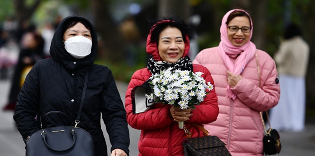 Dự báo thời tiết ngày 18/02/2026: Mưa rào rải rác, trời chuyển rét