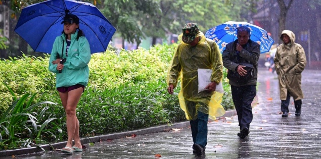 Hà Nội đón không khí lạnh, nhiều nơi có mưa rào