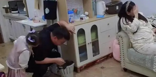 Vợ mang thai 8 tháng, chồng ốm nghén suốt 5 tháng: Sút hơn 10kg, vợ cười không ngớt