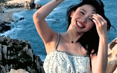 Tóc Tiên sau ly hôn không trốn tránh ở ẩn mà trở về làm chính mình