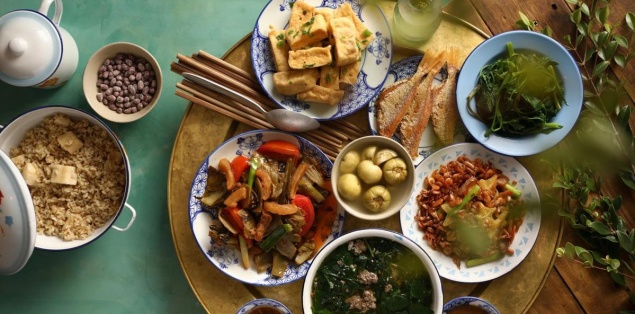 Tại sao chúng ta luôn thèm món ăn của mẹ khi bị áp lực bủa vây? - Sự thật của mâm cơm chữa lành!