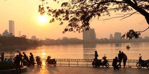 Dự báo thời tiết 25/4/2026: Miền Bắc nắng nhẹ quanh 30 độ trước khi lại mưa giông