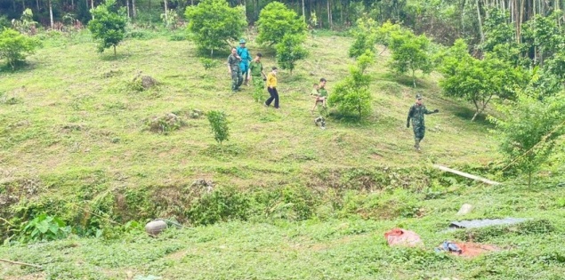 Xuyên đêm tìm cháu bé 3 tuổi ở Thái Nguyên lạc vào rừng