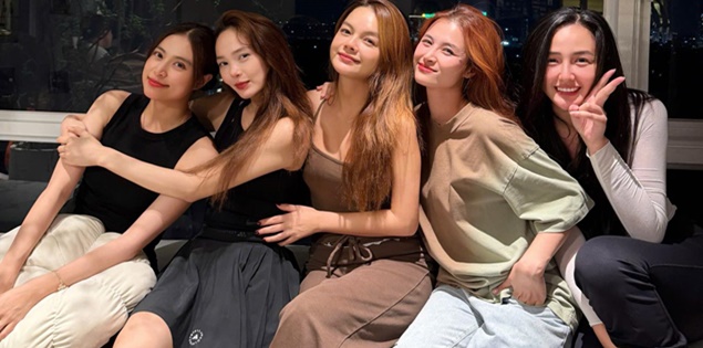 Đông Nhi, Hoàng Thùy Linh cùng hội mỹ nhân đình đám tụ họp, mặt mộc vẫn gây thương nhớ