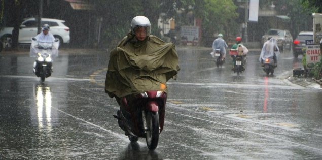Miền Bắc tiếp tục mưa lớn diện rộng, Hà Nội có mưa rào và dông