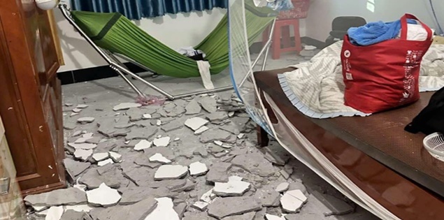 Mảng vữa trần nhà rơi trúng, bé trai 6 tháng tuổi tử vong thương tâm