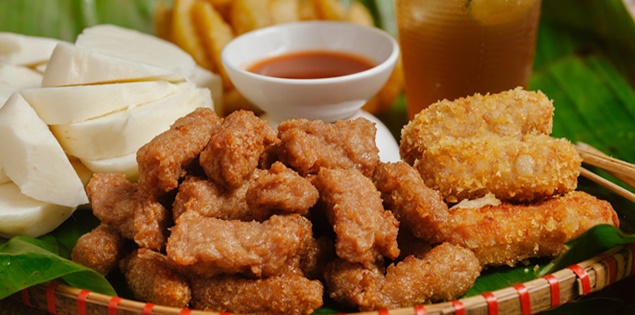 Nhớ thương nem chua rán phố cổ Hà Nội