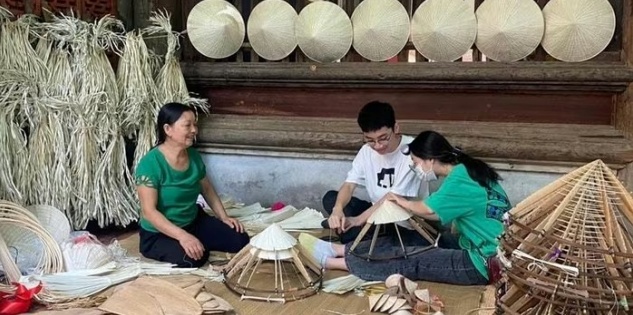 Hà Nội: Đưa 'chợ phiên' làng nghề truyền thống vào trung tâm thương mại
