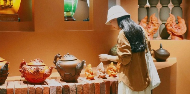 Bát Tràng - ngọn lửa di sản hơn 700 năm vẫn đỏ bên dòng sông Hồng