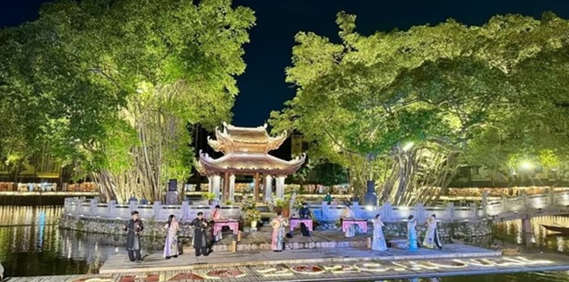 Hồ Văn tại Văn Miếu - Quốc Tử Giám thành không gian trải nghiệm văn hóa di sản

