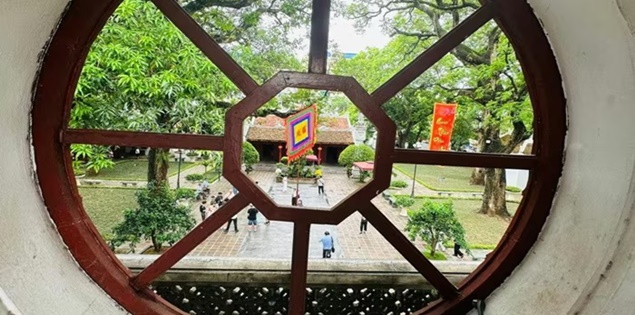 Nhiều đổi mới trong tour di sản Tứ trấn Thăng Long tại Hà Nội