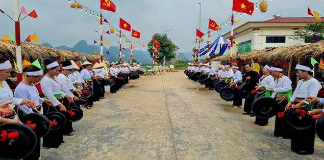 Đưa văn hóa người Mường thành sản phẩm du lịch tại xã ngoại thành Hà Nội
