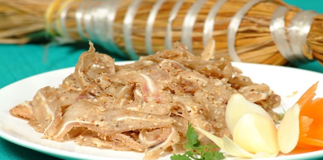 Tré Bình Định - Món ăn bọc rơm độc đáo níu chân du khách