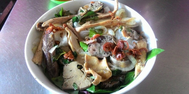 Bánh ướt lòng gà Đà Lạt - Món ngon níu chân du khách