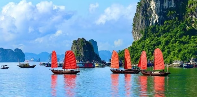 Quảng Ninh chuẩn bị mở tour đón bình minh trên thuyền buồm đỏ tại di sản Vịnh Hạ Long