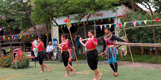 Về miền Tây qua nét văn hóa Khmer giữa lòng Thủ đô