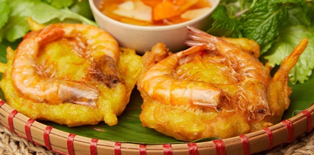 Món bánh nổi tiếng bên Hồ Tây hút khách suốt bốn mùa